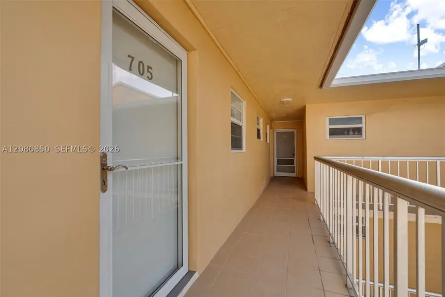 730 Pennsylvania Ave #705, Miami Beach, FL 33139 - #3