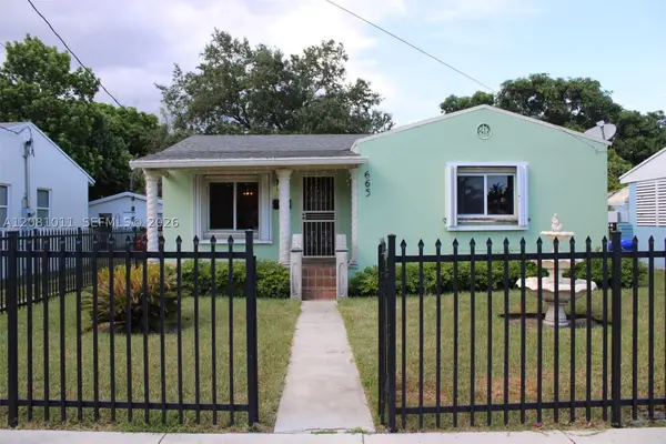 665 NW 50th St, Miami, FL 33127