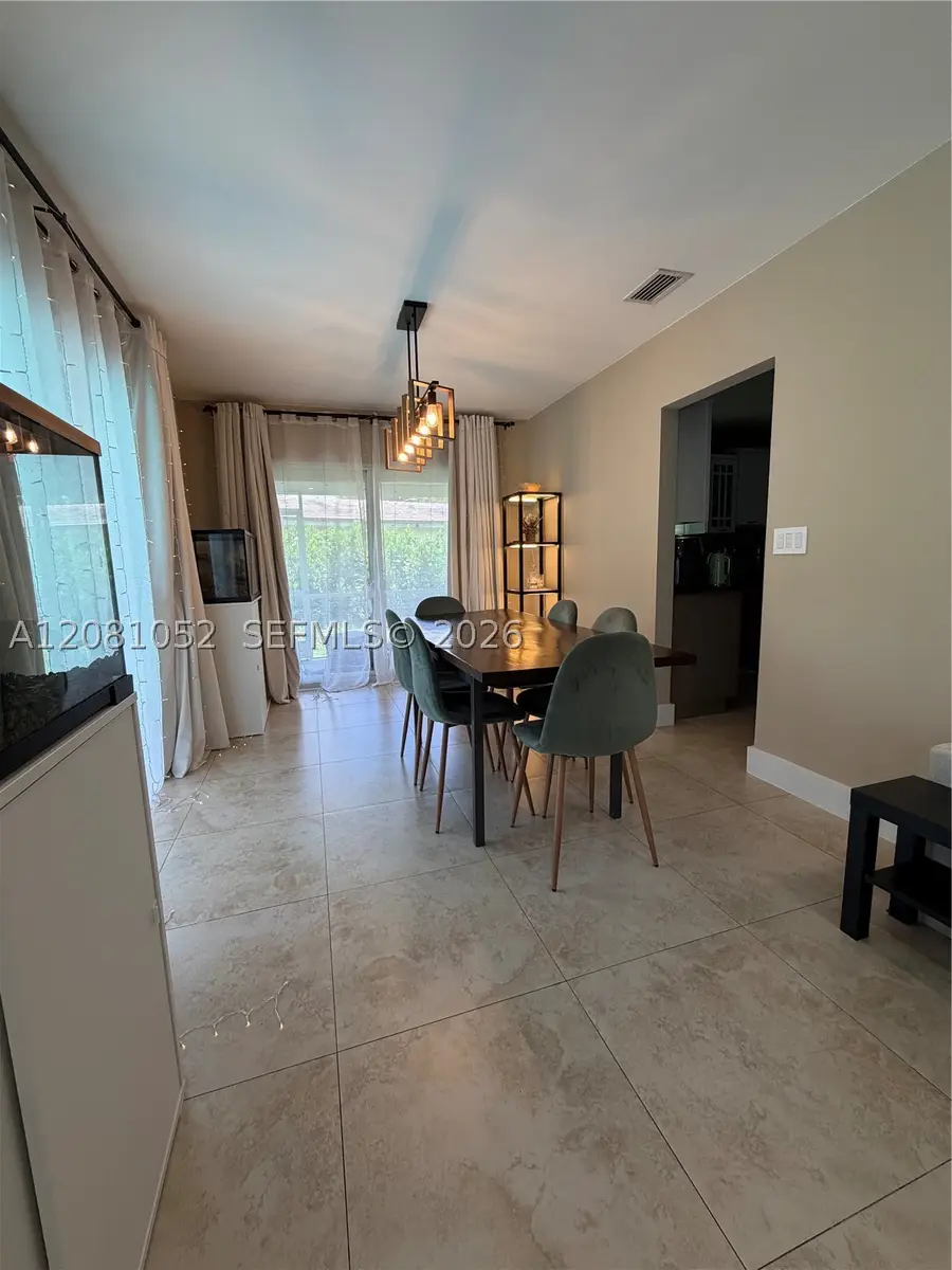 8203 NW 37th St, Coral Springs, FL 33065 - #3