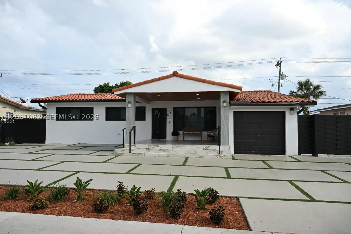850 W 51st Pl, Hialeah, FL 33012 - #1