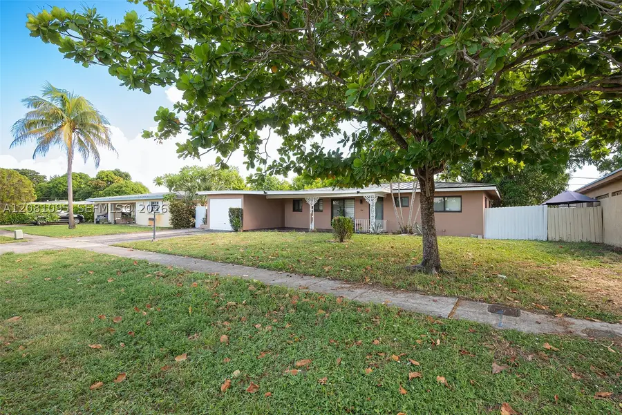 1024 Long Island Ave, Fort Lauderdale, FL 33312 - #2