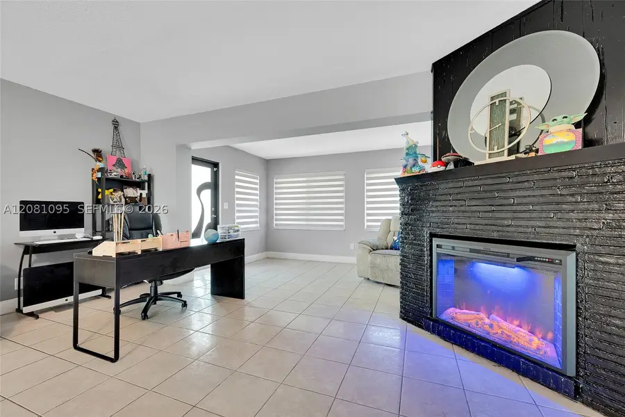 1024 Long Island Ave, Fort Lauderdale, FL 33312 - #3