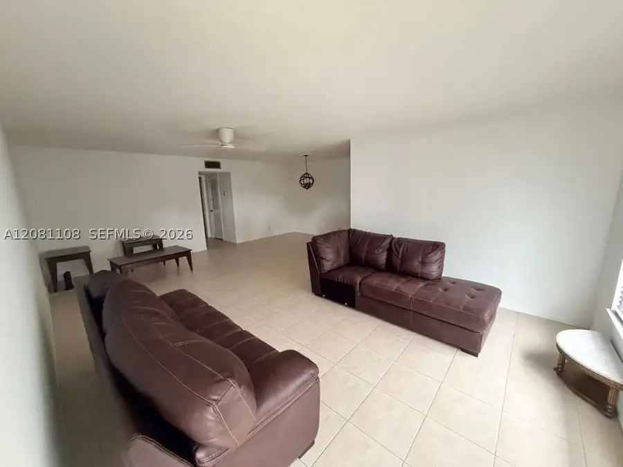557 High Point Dr #B, Delray Beach, FL 33445 - #2
