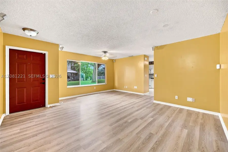 1533 W Harmony Lake Cir, Davie, FL 33324 - #2