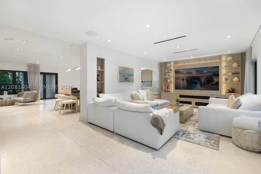771 Fairway Dr, Miami Beach, FL 33141 - #2