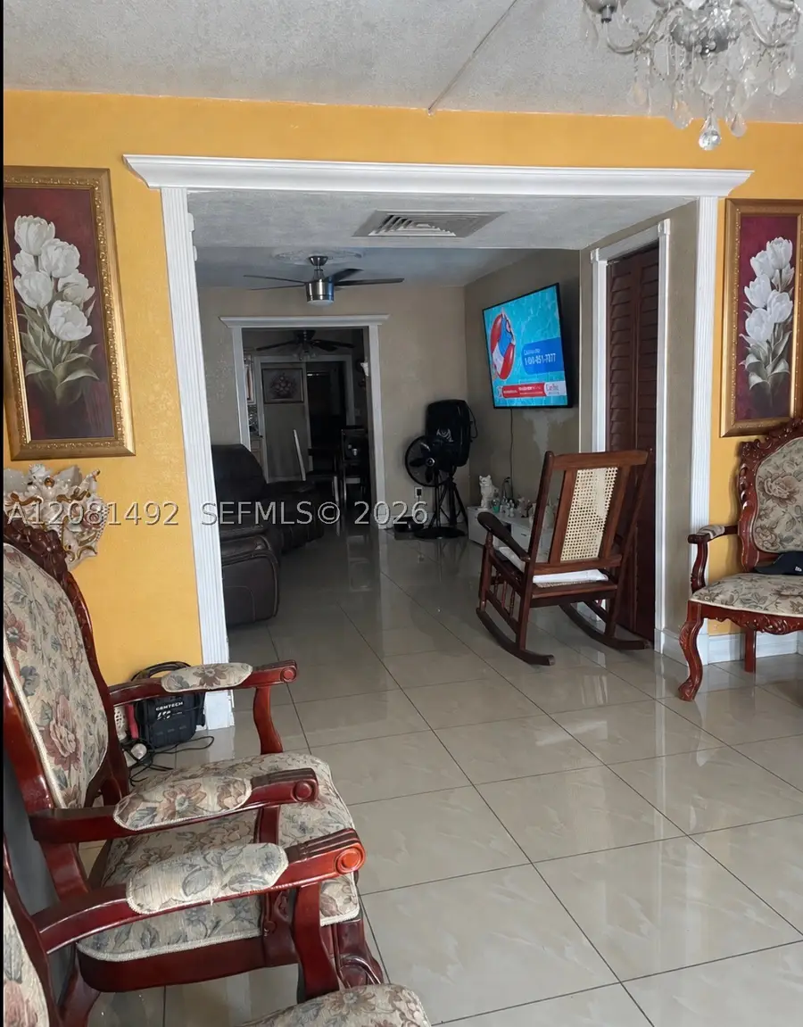 758 E 20th St, Hialeah, FL 33013 - #2