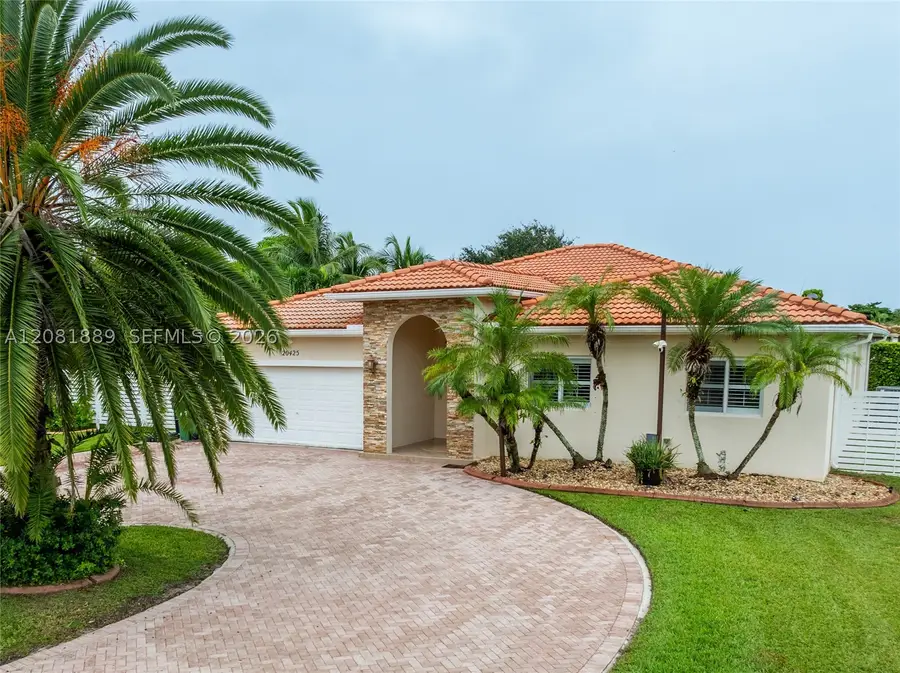 20425 SW 319th St, Homestead, FL 33030 - #2