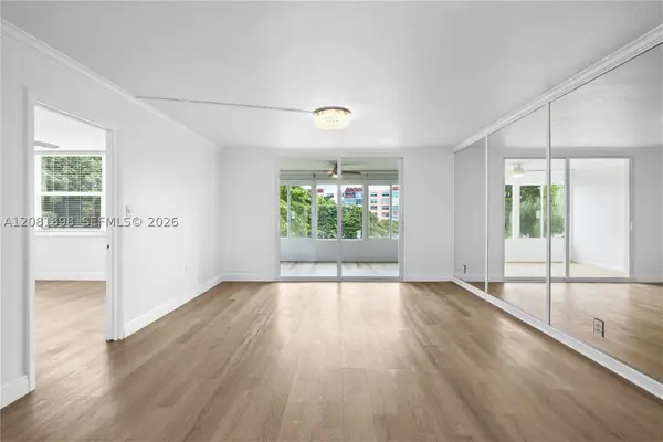27 Abbey Ln #403, Delray Beach, FL 33446