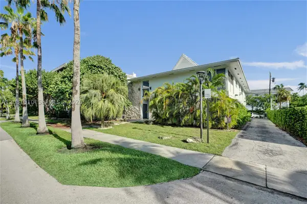195 Sunrise Dr #7, Key Biscayne, FL 33149