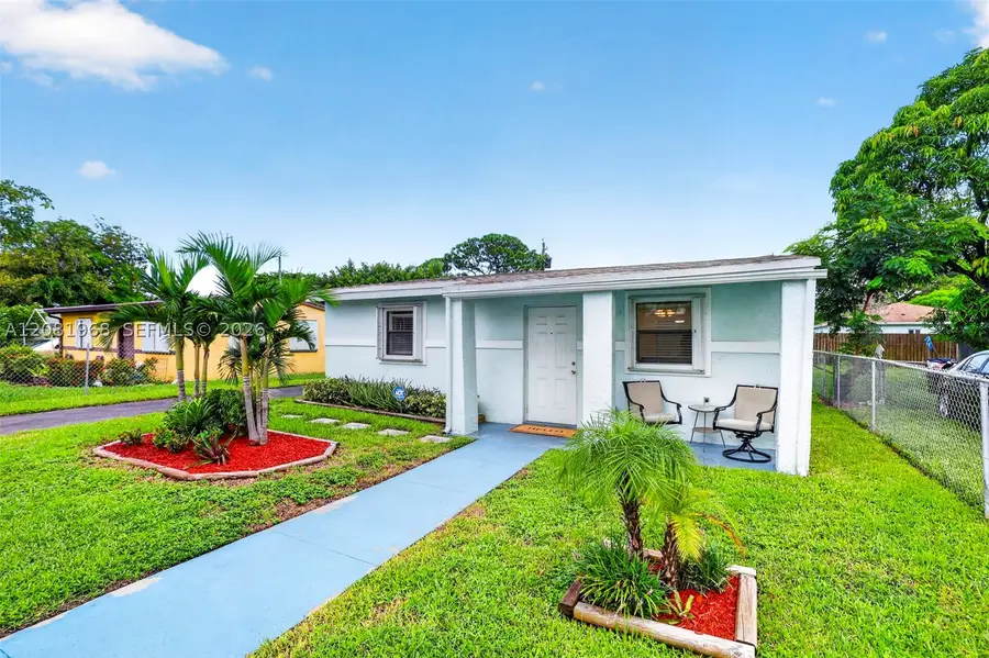 2825 NW 3rd St, Pompano Beach, FL 33069 - #3