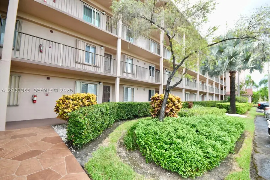 1650 SW 124th Ter #102D, Pembroke Pines, FL 33027 - #3