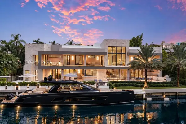 16495 NE 32nd Ave, North Miami Beach, FL 33160