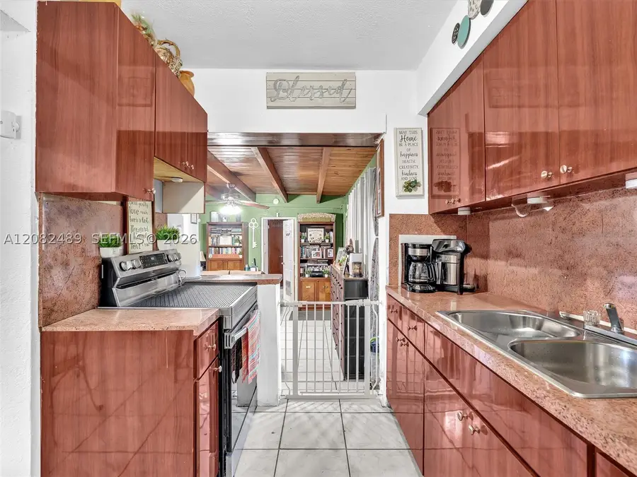 10055 NW 5th Ave, Miami, FL 33150 - #2