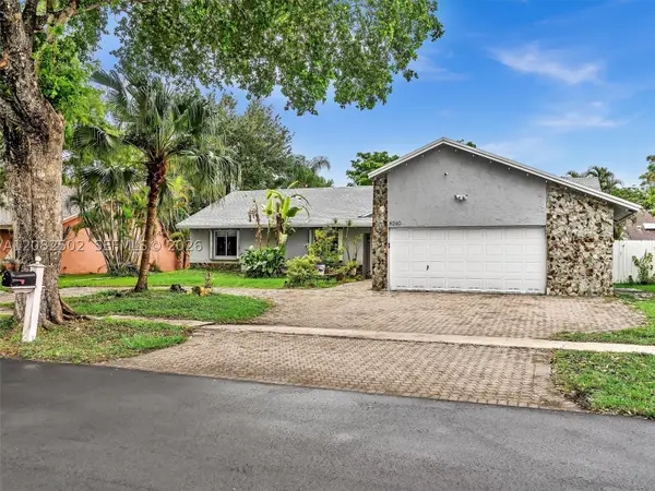 Address Withheld By Seller, Lauderhill, FL 33351