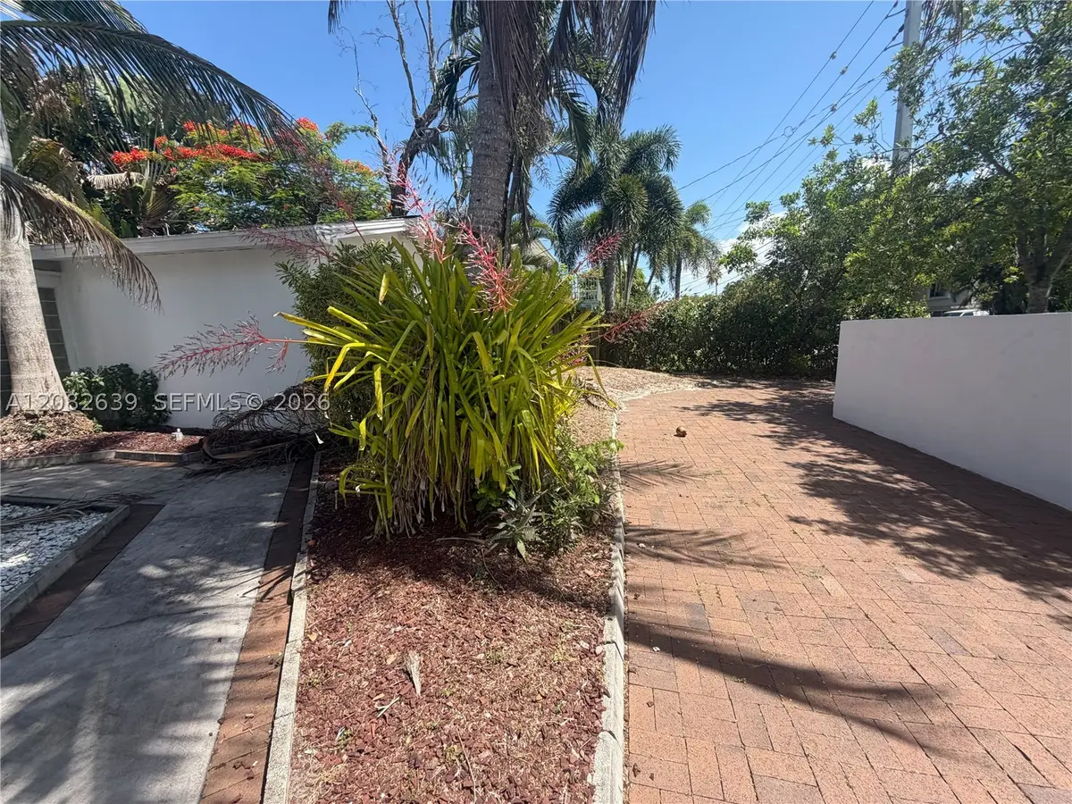 1524 NE 18th Ave, Fort Lauderdale, FL 33304 - #1