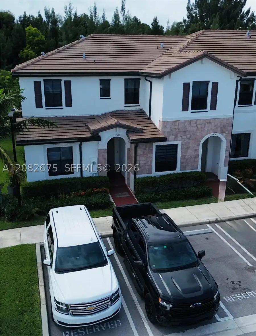 11388 W 34th Way, Hialeah, FL 33018 - #3