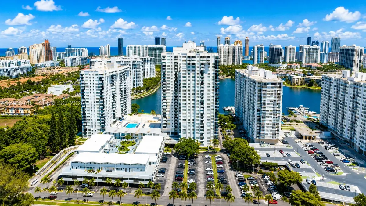 2750 NE 183rd St #PH05, Aventura, FL 33160 - #1