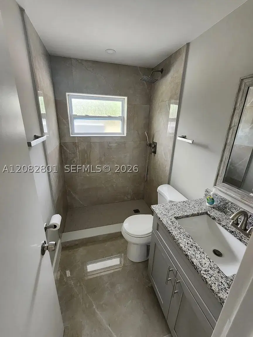 806 N Lake Dr, Fort Pierce, FL 34982 - #3