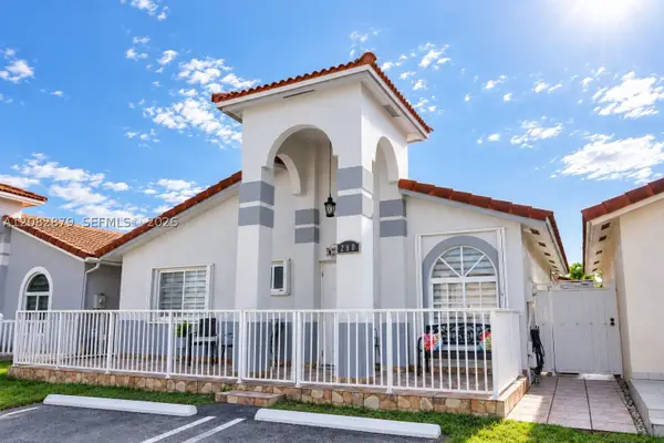 7001 W 35th Ave #290, Hialeah, FL 33018