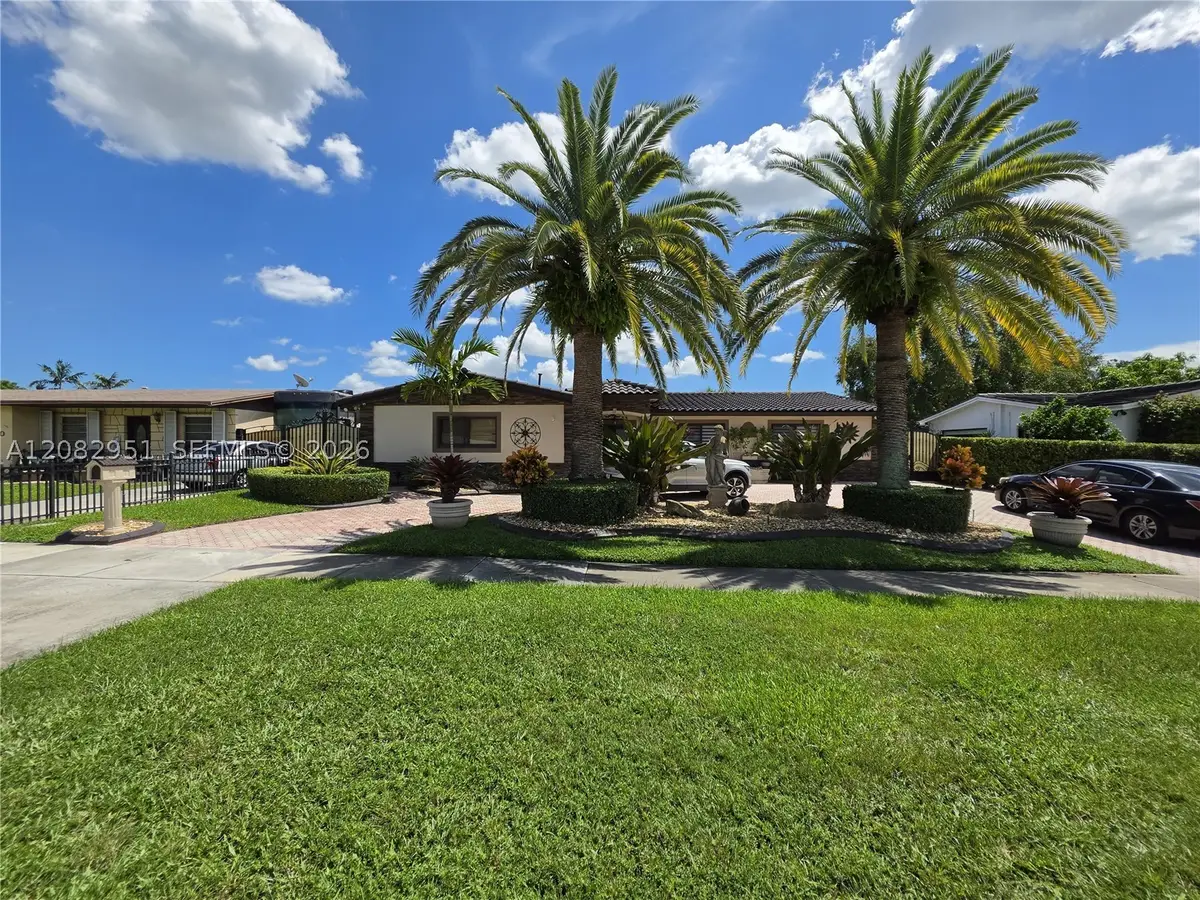 8450 NW 178th St, Hialeah, FL 33015 - #1