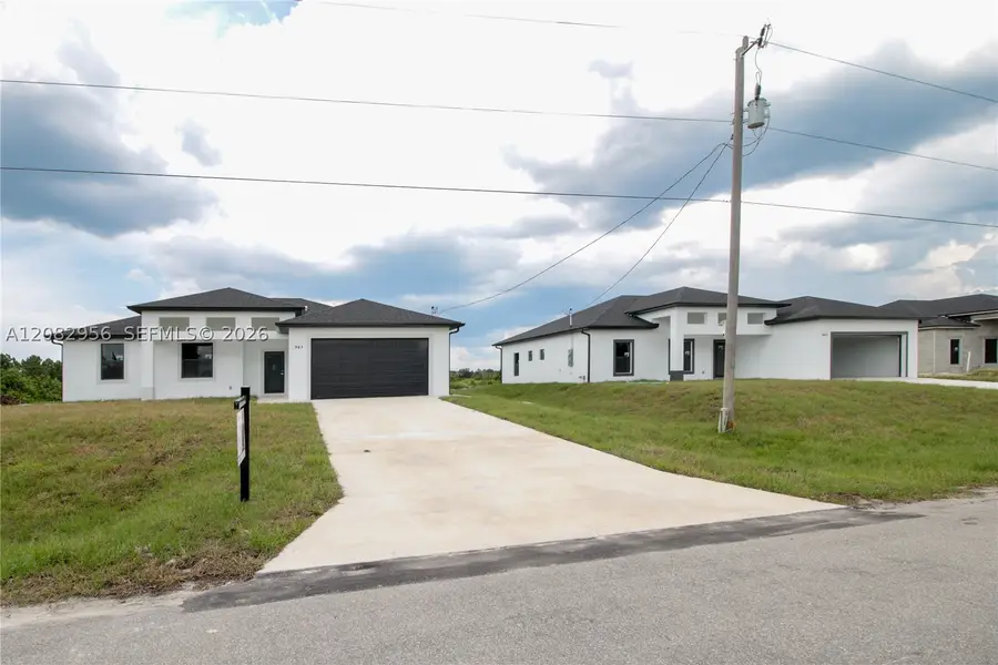 943 Commodore St, Lehigh Acres, FL 33974 - #2