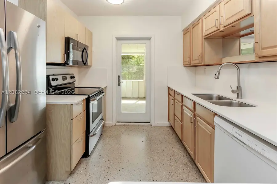 206 NE 5th Ave, Dania Beach, FL 33004 - #3