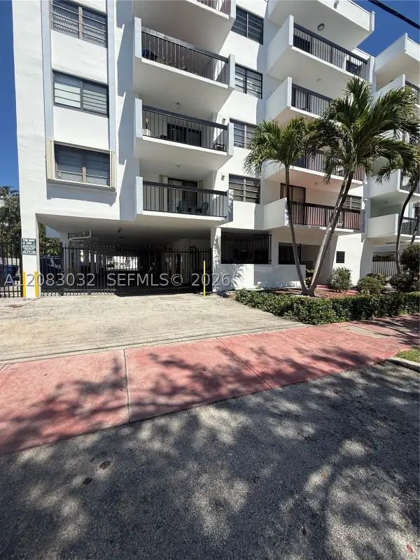 6937 Bay Dr #510, Miami Beach, FL 33141