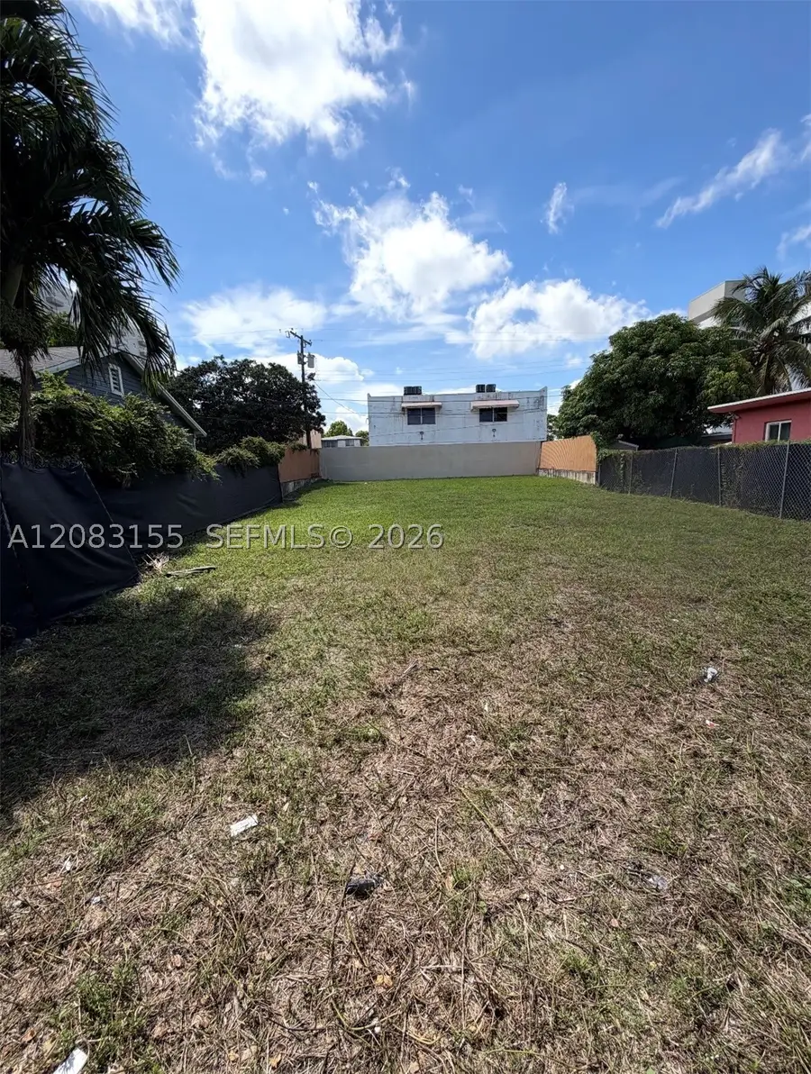 816 NW 21st Ct, Miami, FL 33125 - #2