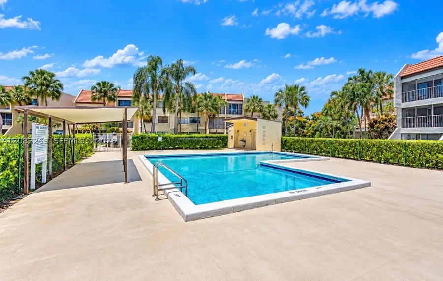 220 Lakeview Dr #101, Weston, FL 33326 - #3