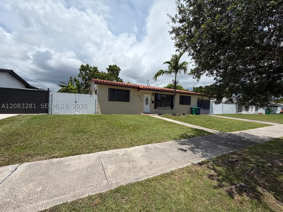 9315 Jamaica Dr, Cutler Bay, FL 33189 - #1