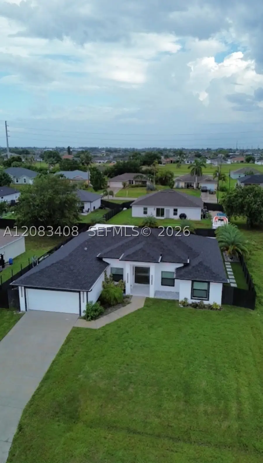 2240 9th St, Cape Coral, FL 33993 - #2