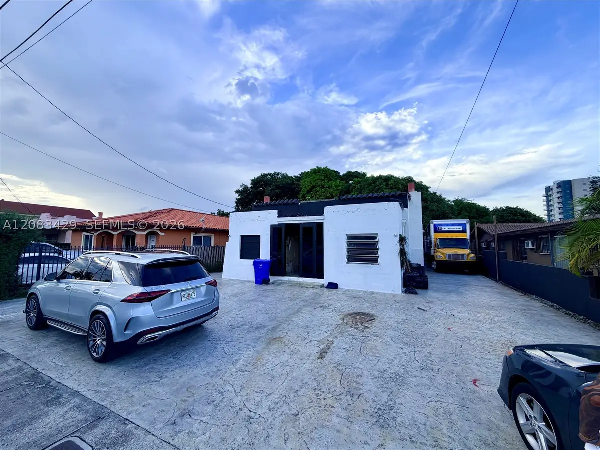 1829 NW 5th St, Miami, FL 33125 - #1