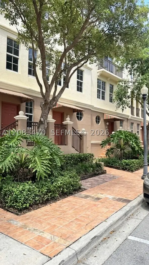 3232 SW 22nd Ter #113, Miami, FL 33145