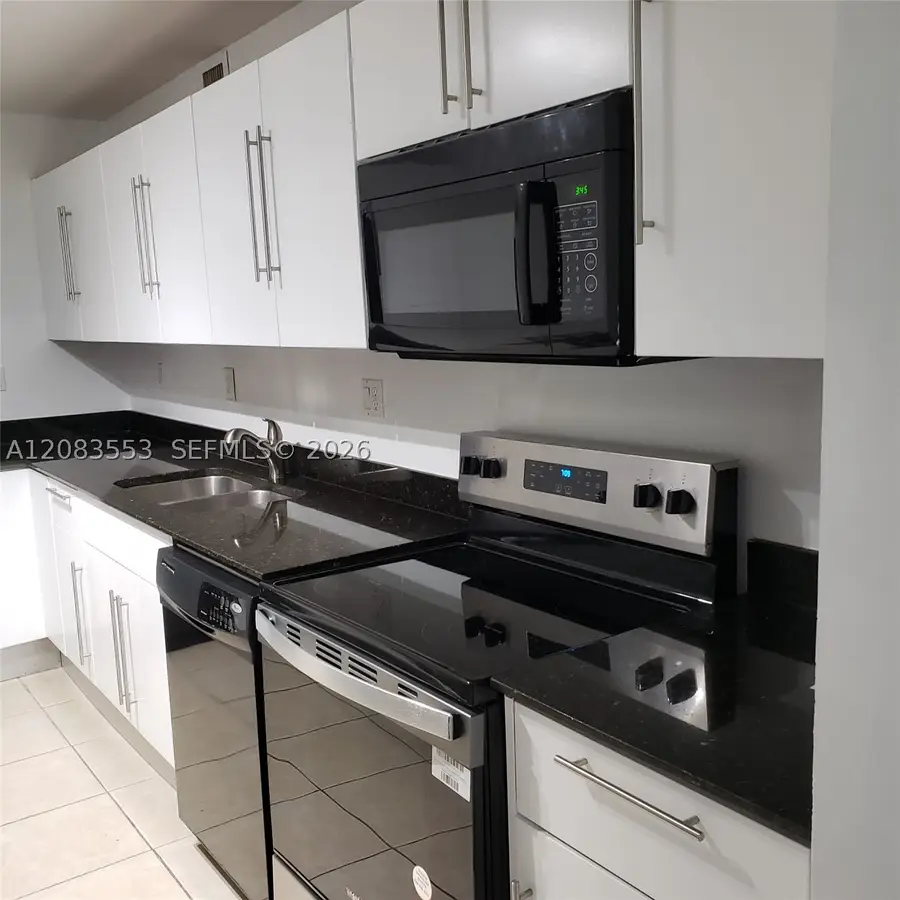 3001 S Ocean Dr #527, Hollywood, FL 33019 - #3