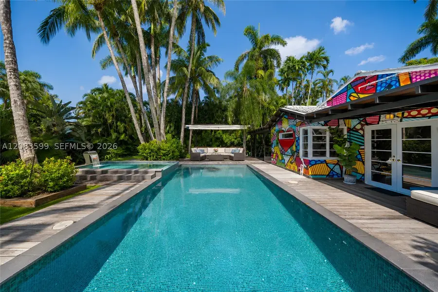 238 E San Marino Dr, Miami Beach, FL 33139 - #2