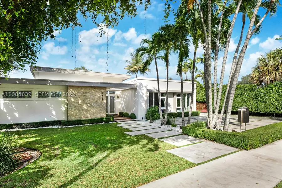137 W Shore Dr, Miami, FL 33133 - #3