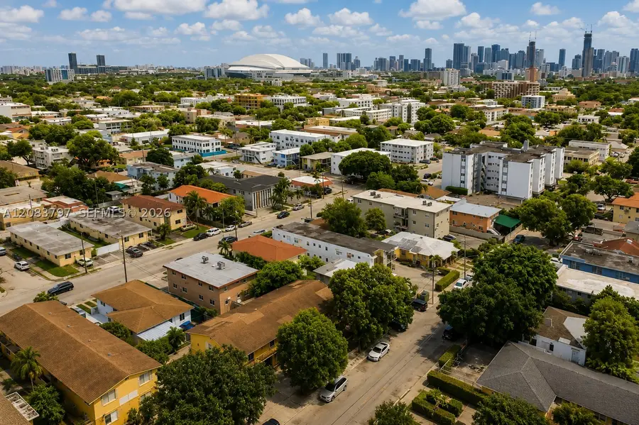 2041 SW 4th St, Miami, FL 33135 - #2