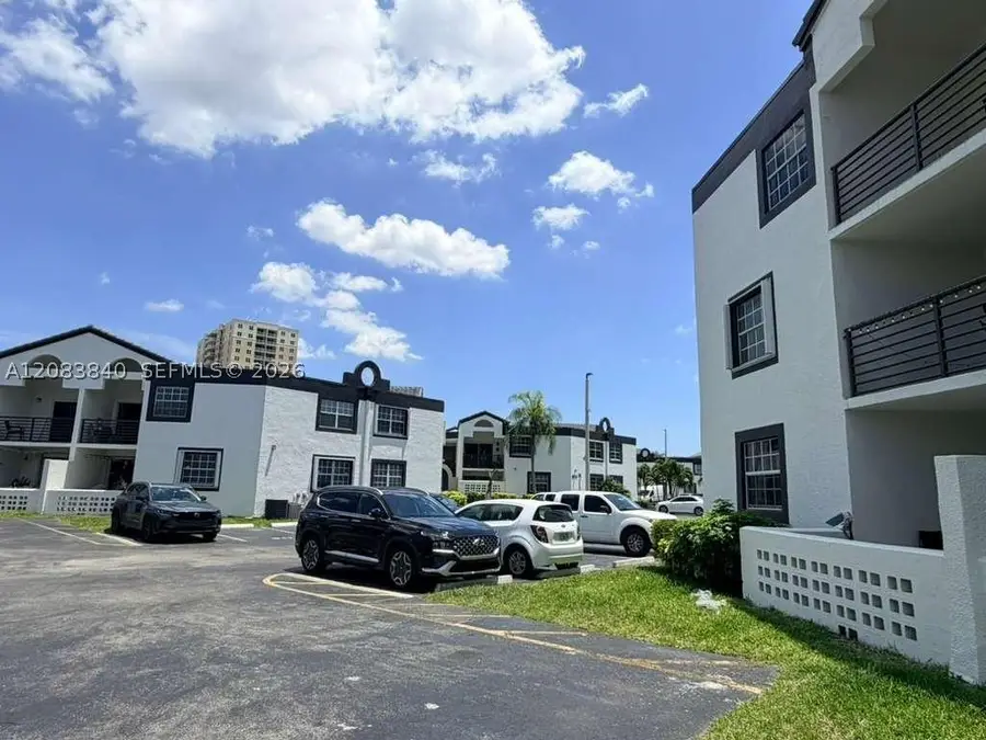 9715 Fontainebleau Blvd #E308, Miami, FL 33172 - #3