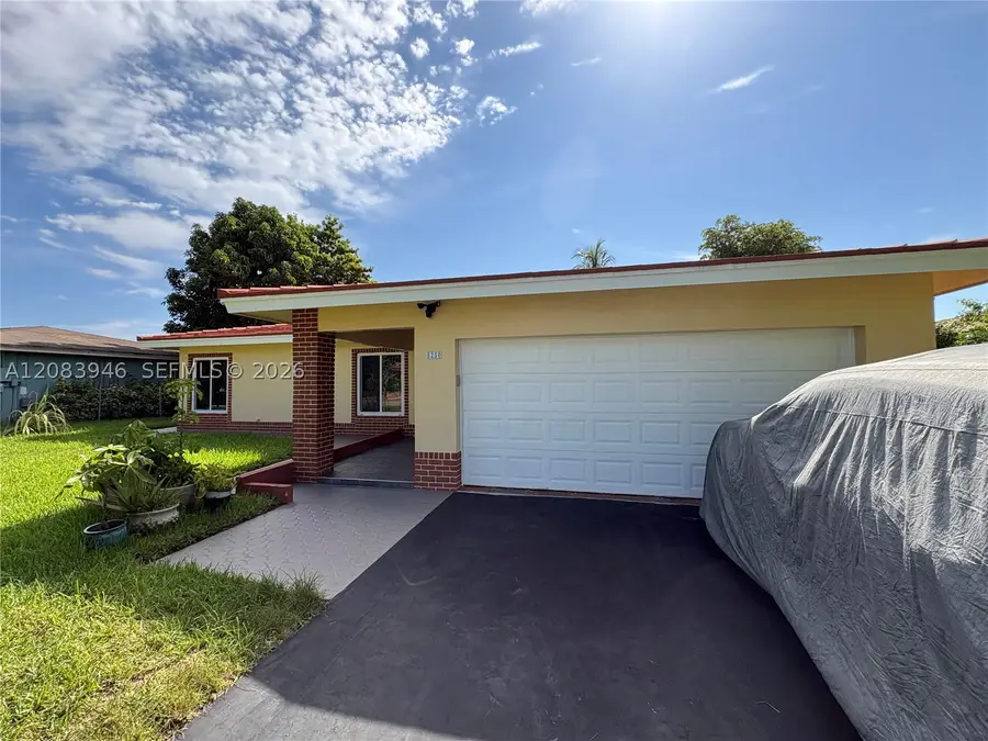 8250 NW 66th Ter, Tamarac, FL 33321 - #2