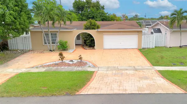 8441 Sunset Strip, Sunrise, FL 33322