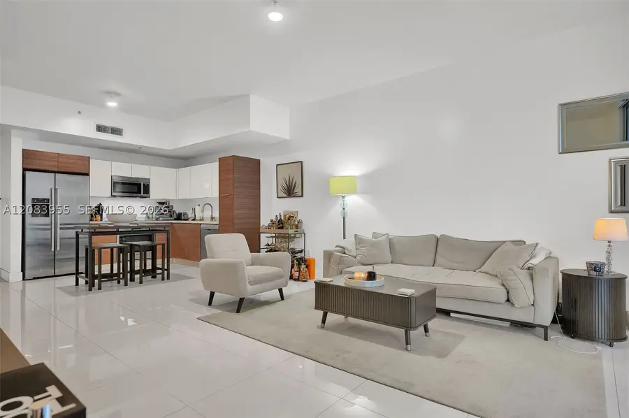1010 SW 2nd Ave #2005, Miami, FL 33130 - #2