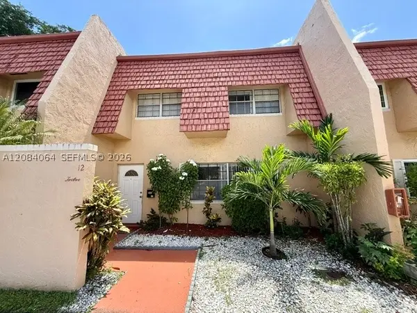 12 Meacham Ln #12, Tamarac, FL 33319
