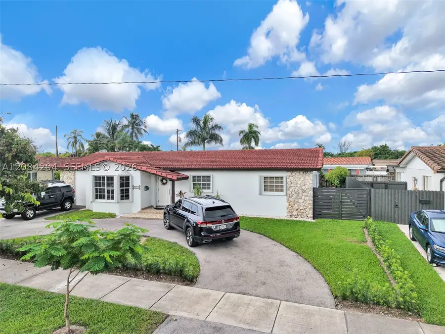 2211 SW 98th Pl, Miami, FL 33165 - #2