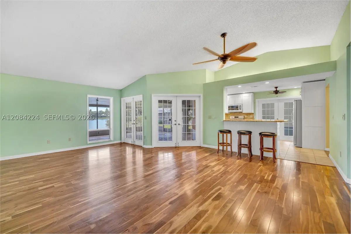 685 SE 25th Ln, Homestead, FL 33033 - #1