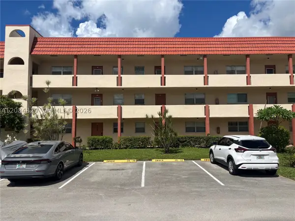 3051 E Sunrise Lakes Dr #211, Sunrise, FL 33322