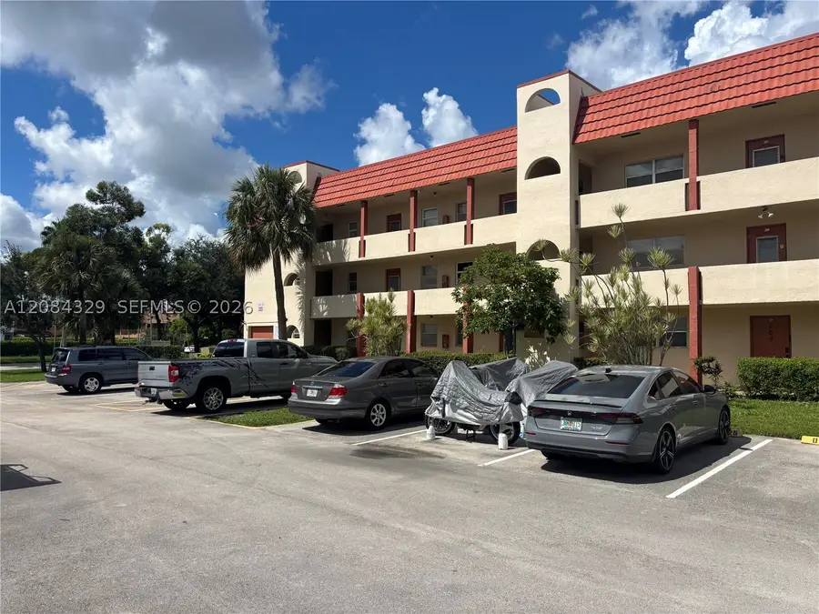 3051 E Sunrise Lakes Dr #211, Sunrise, FL 33322 - #2