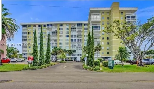 4400 Hillcrest Dr #300-B, Hollywood, FL 33021