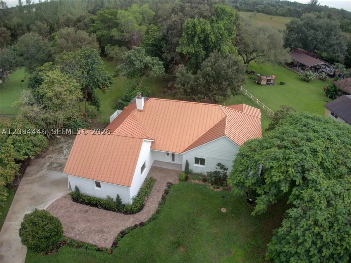 5600 SW 195th Terrace, Southwest Ranches, FL 33332 - #1