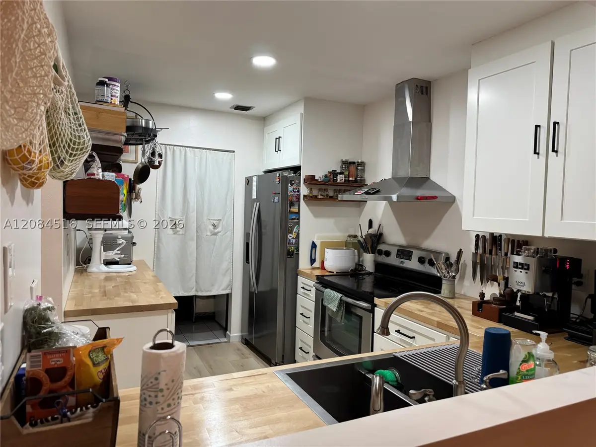 2308 N 37th Ave, Hollywood, FL 33021 - #1