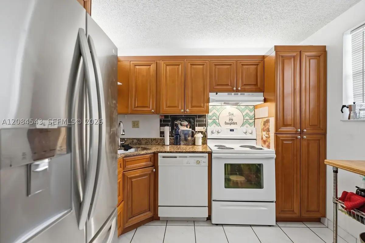 7400 NW 17th St #107, Plantation, FL 33313 - #1